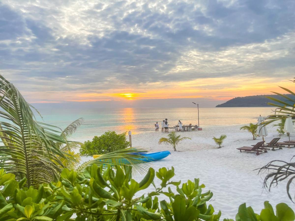 Long Beach Resort Koh Rong Sok San Village Bagian luar foto