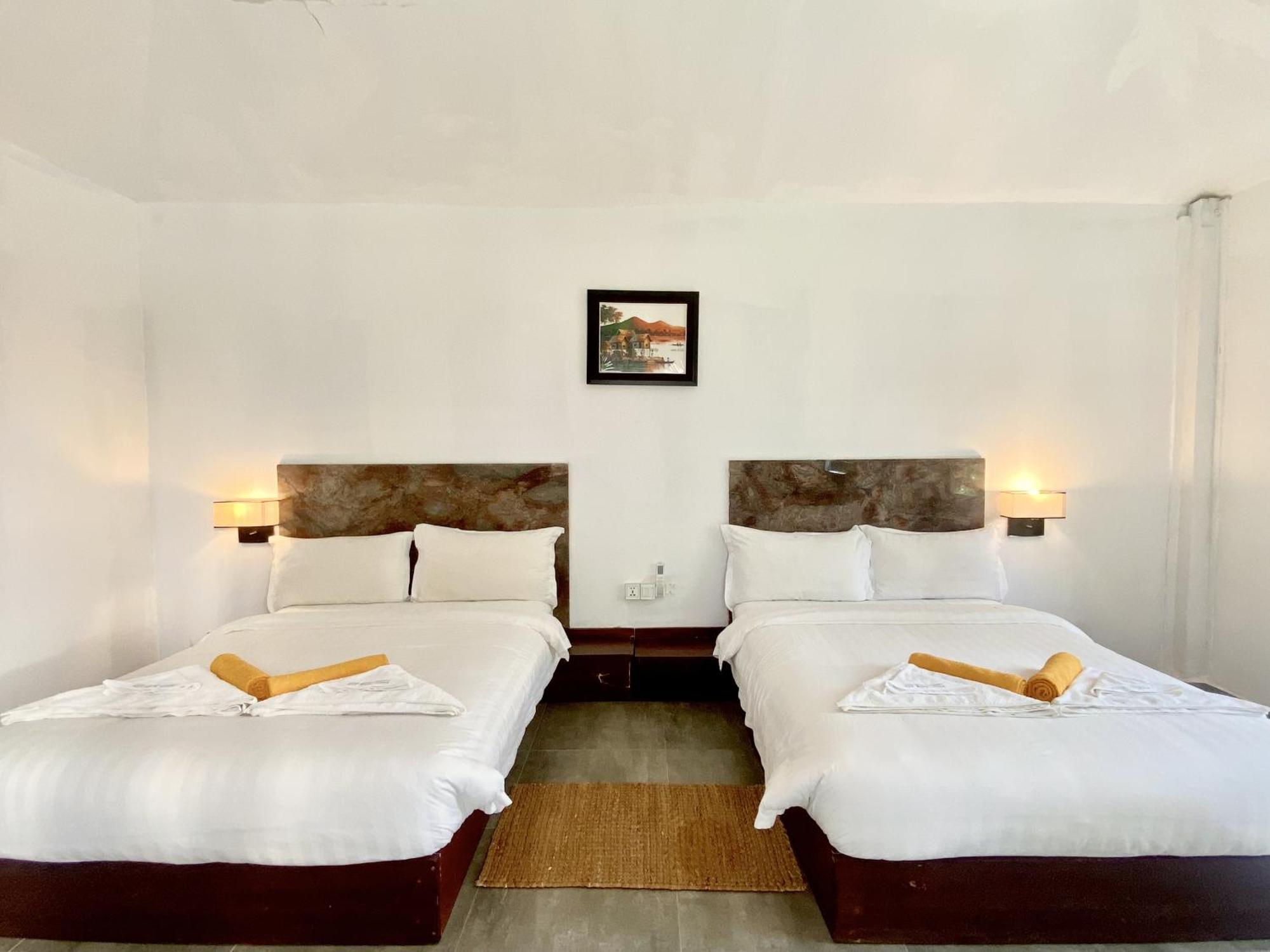 Long Beach Resort Koh Rong Sok San Village Bagian luar foto
