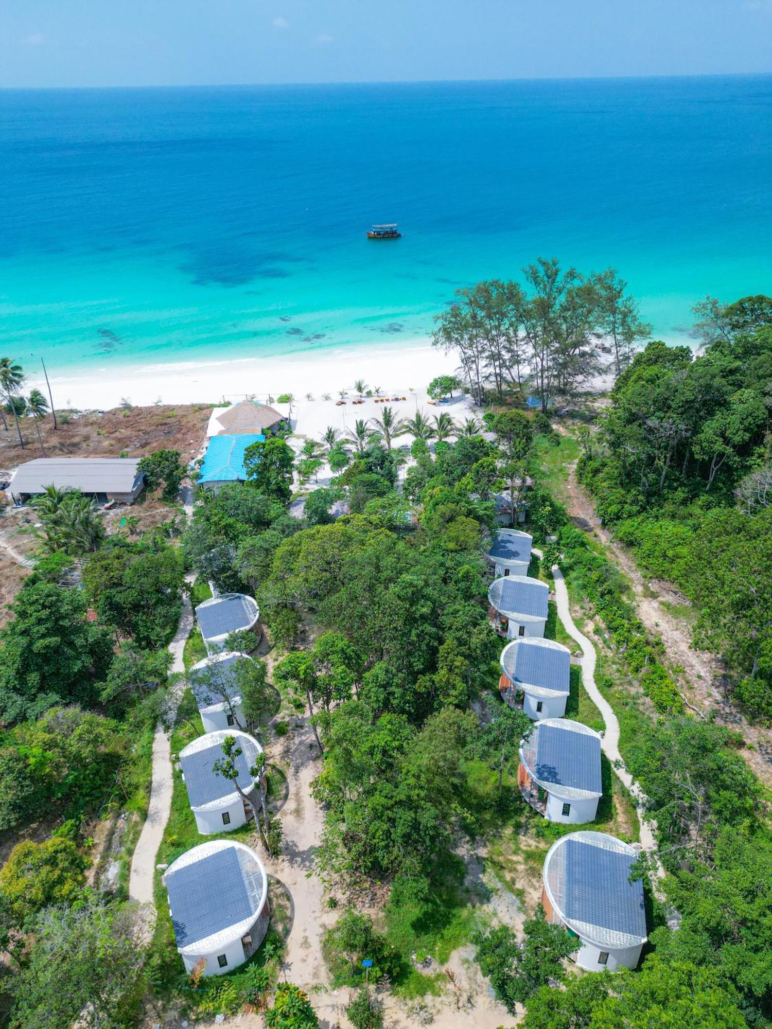 Long Beach Resort Koh Rong Sok San Village Bagian luar foto