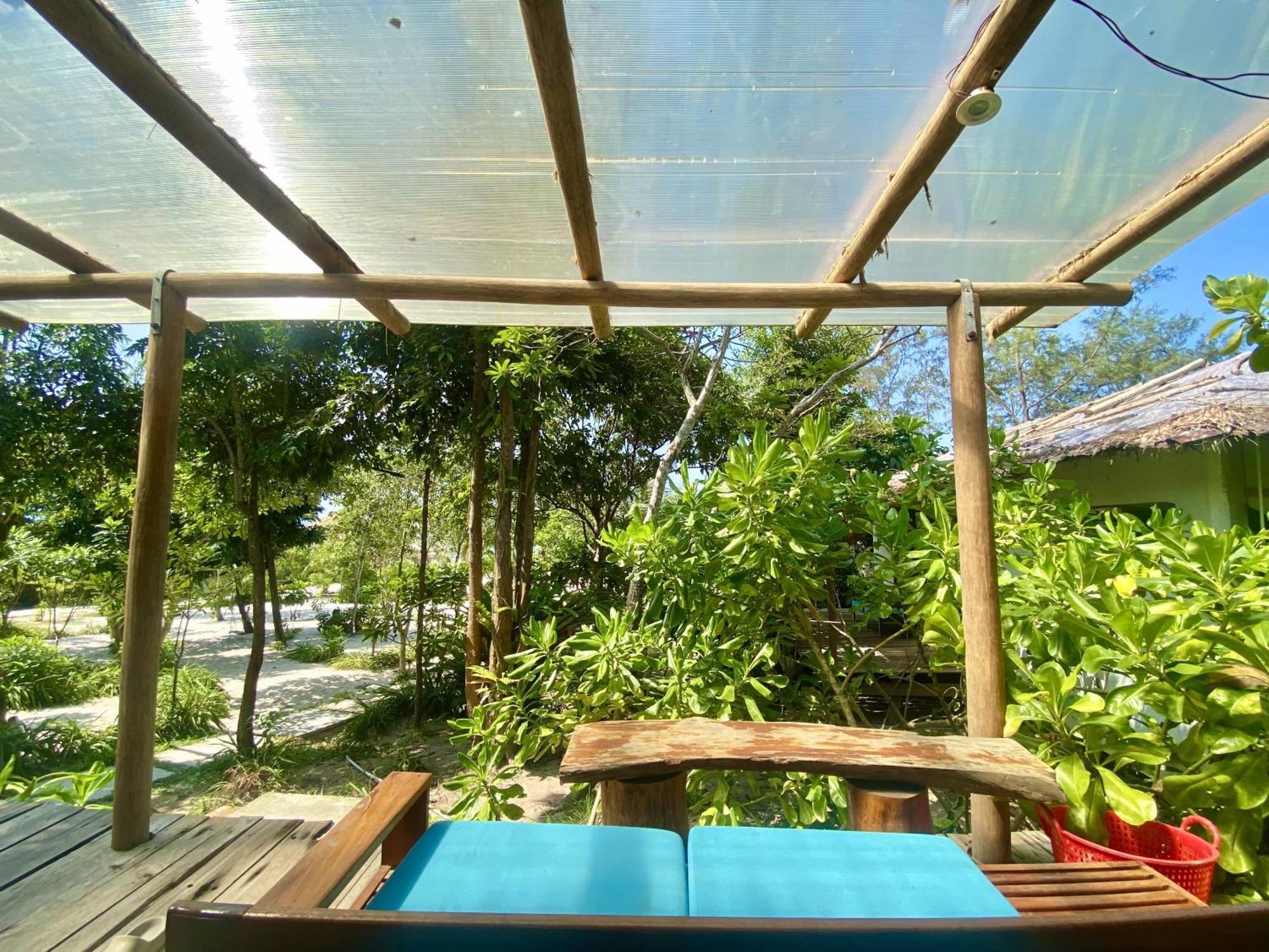 Long Beach Resort Koh Rong Sok San Village Bagian luar foto