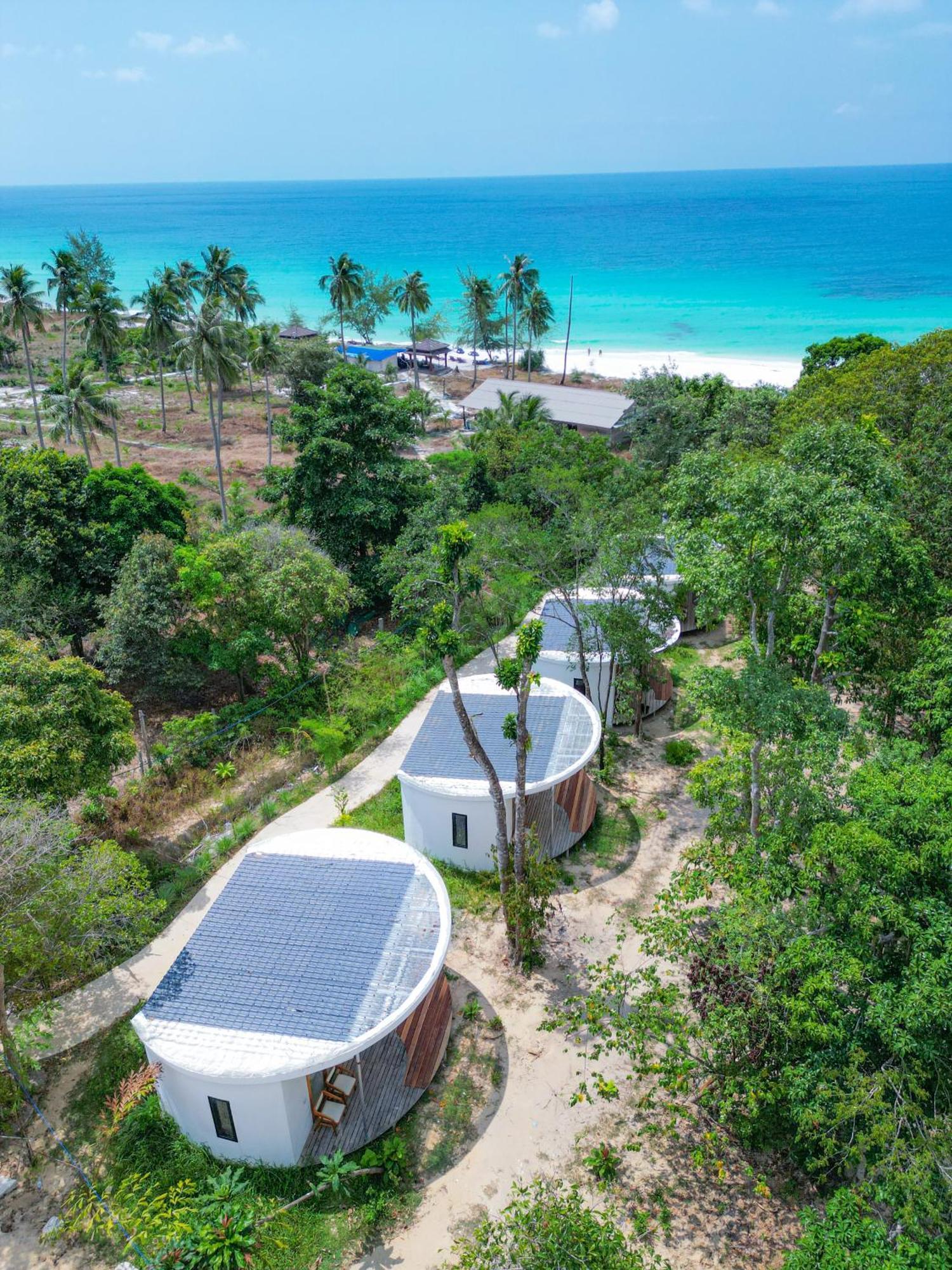 Long Beach Resort Koh Rong Sok San Village Bagian luar foto
