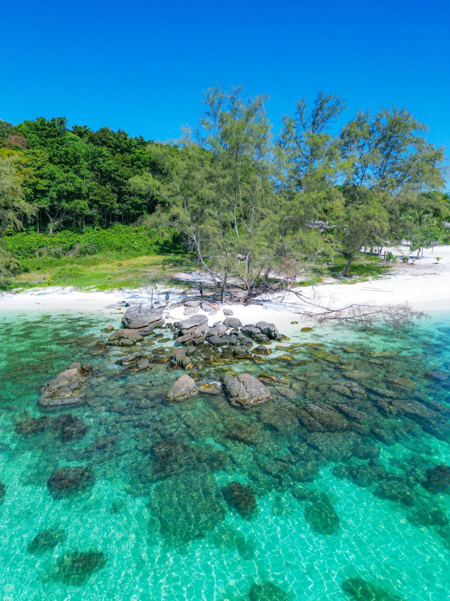 Long Beach Resort Koh Rong Sok San Village Bagian luar foto