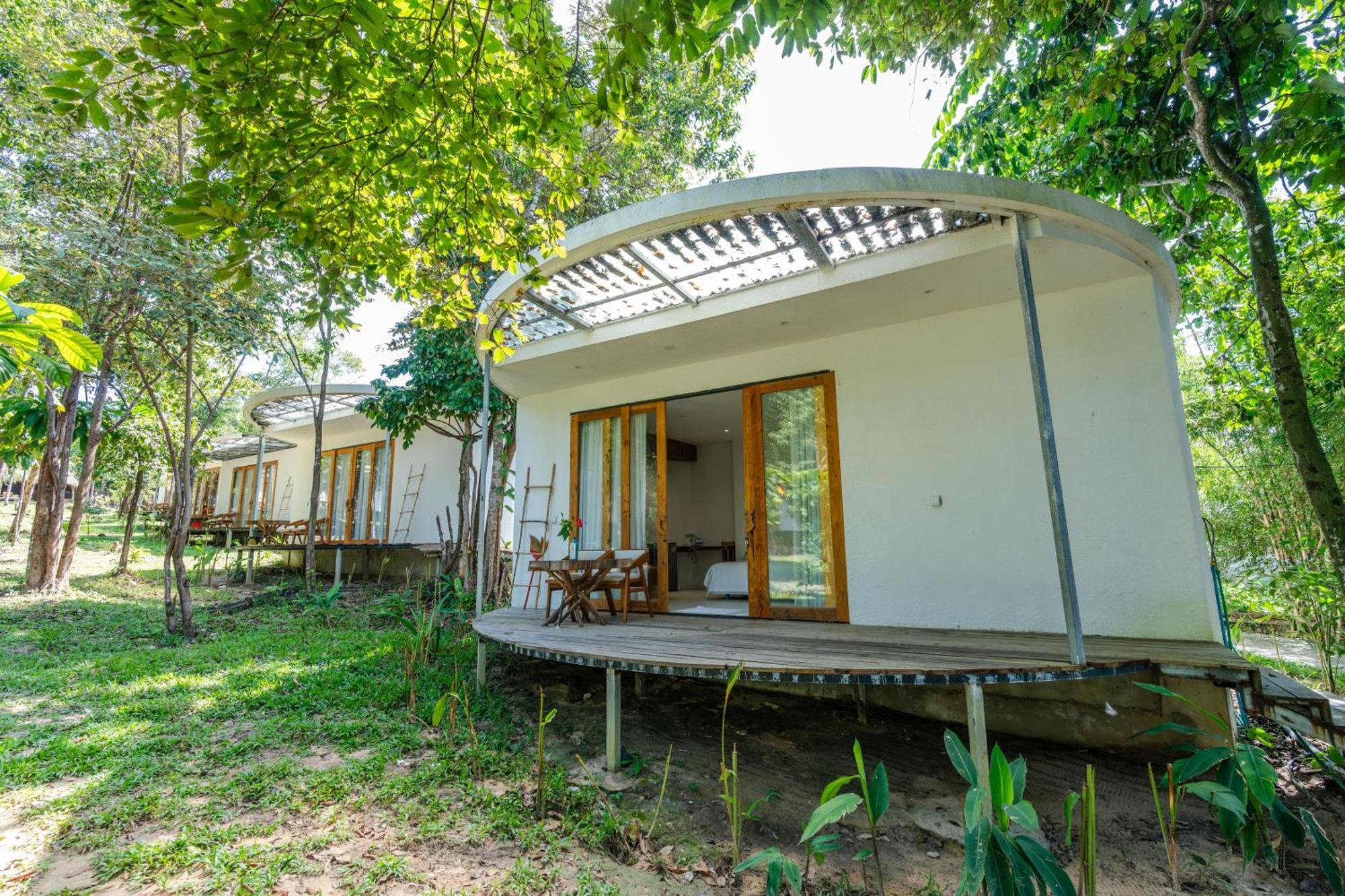 Long Beach Resort Koh Rong Sok San Village Bagian luar foto