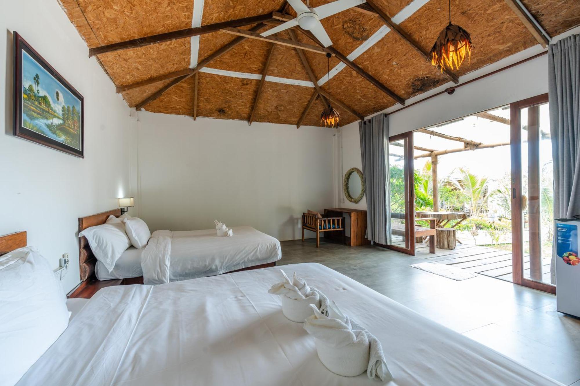 Long Beach Resort Koh Rong Sok San Village Bagian luar foto